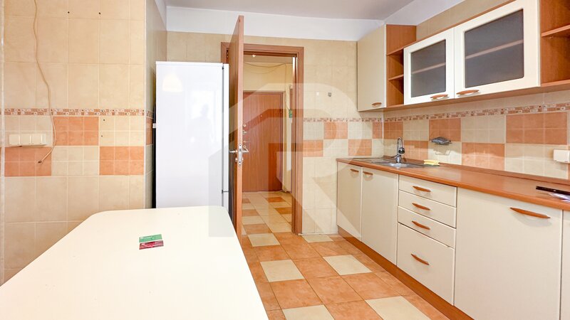 Brancoveanu, 8 min. metrou ap cu 2 camere foarte spatios, comision 0